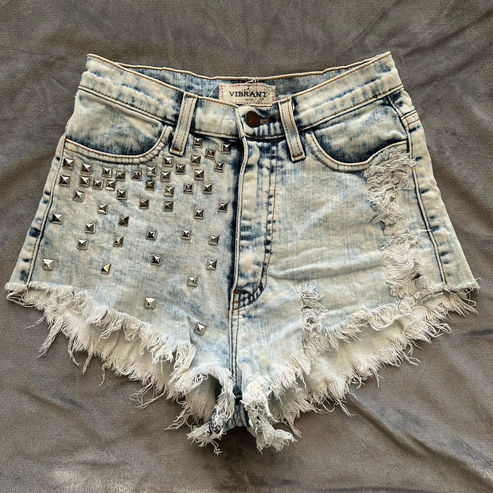 Frayed Vibrant Shorts w/ Studs